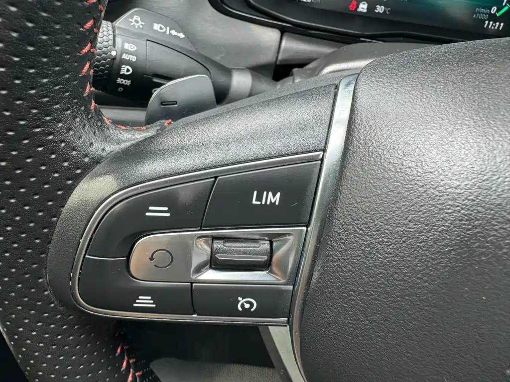 LYNK&CO 03 2020
