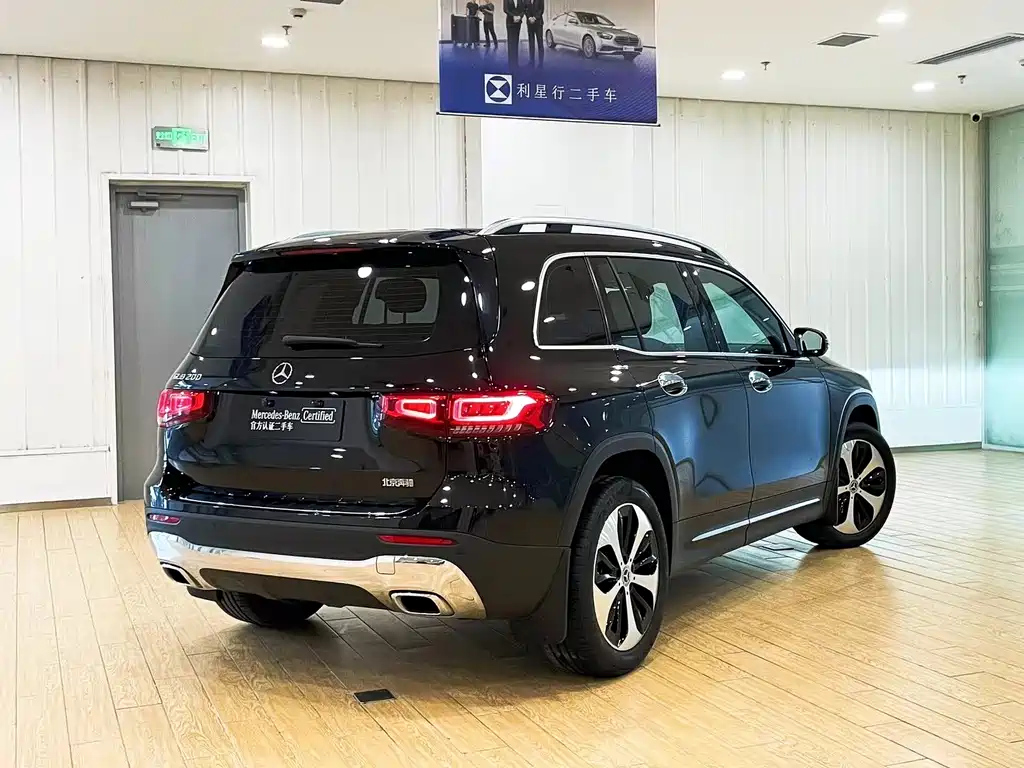 MERCEDES BENZ GLB 2021