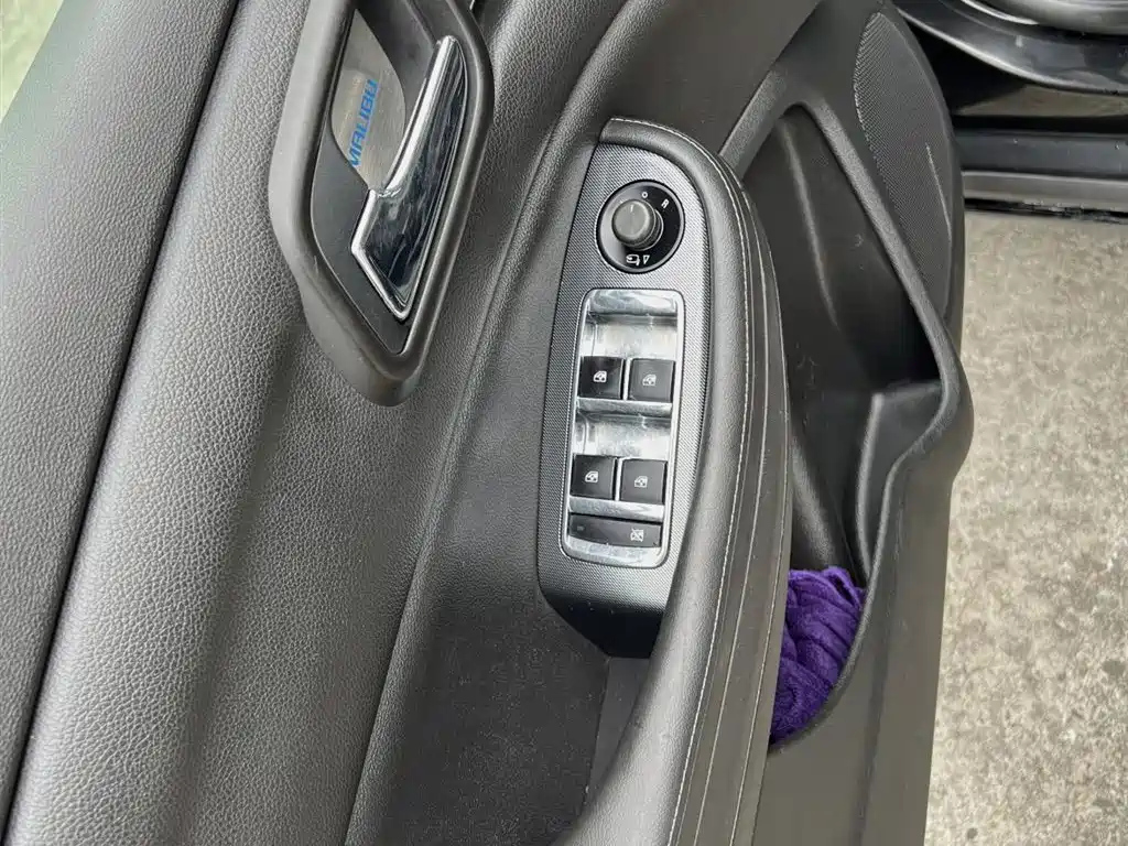 CHEVROLET MALIBU 2012