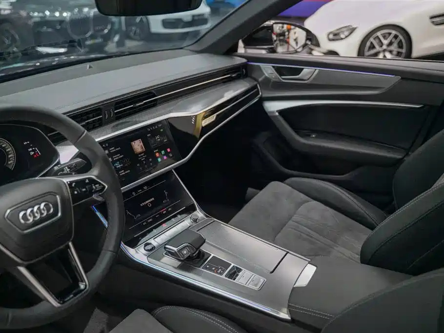 AUDI A6L 2023