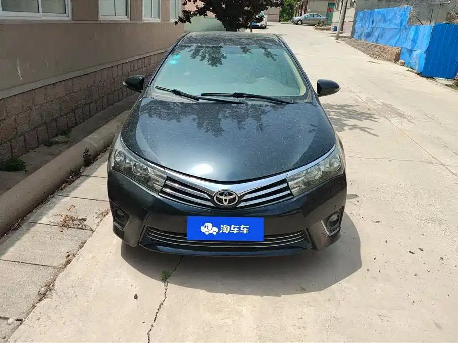 TOYOTA COROLLA 2015