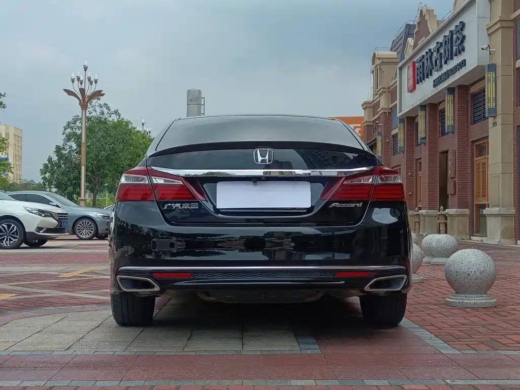 HONDA ACCORD 2018