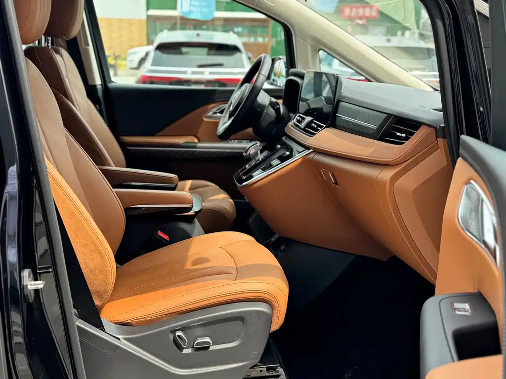 HONGQI HQ9 2023
