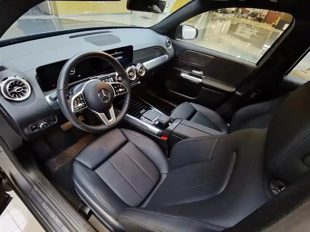 MERCEDES BENZ GLB 2022