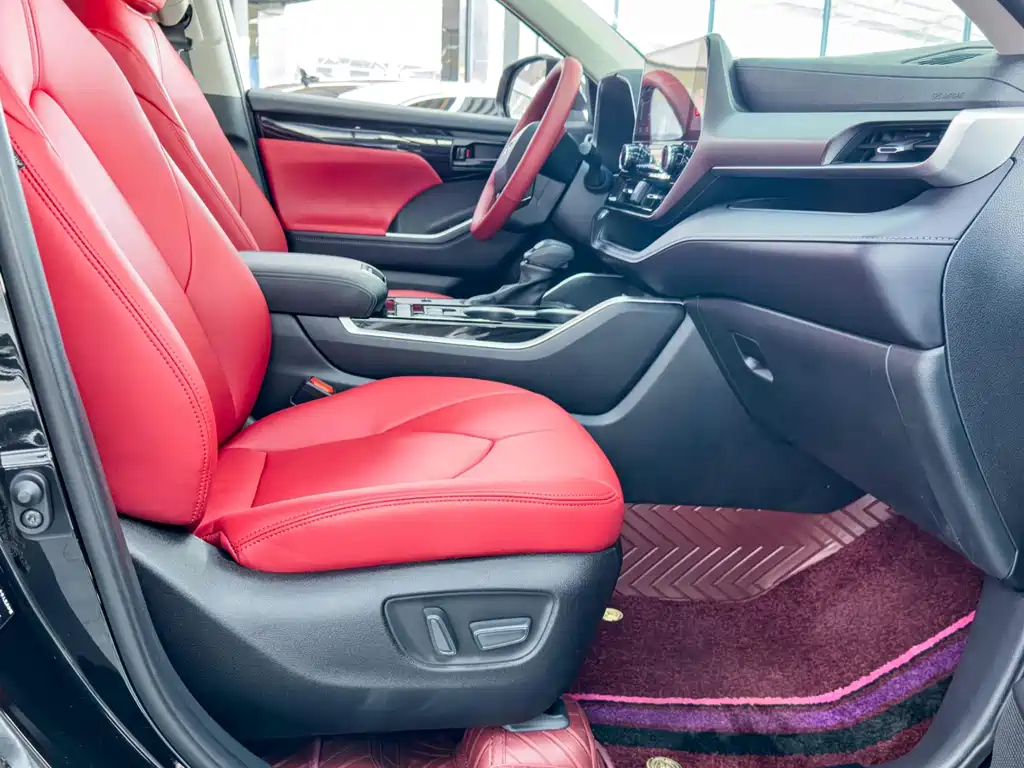 TOYOTA HIGHLANDER 2022