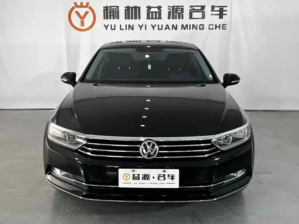 VOLKSWAGEN MAGOTAN 2020