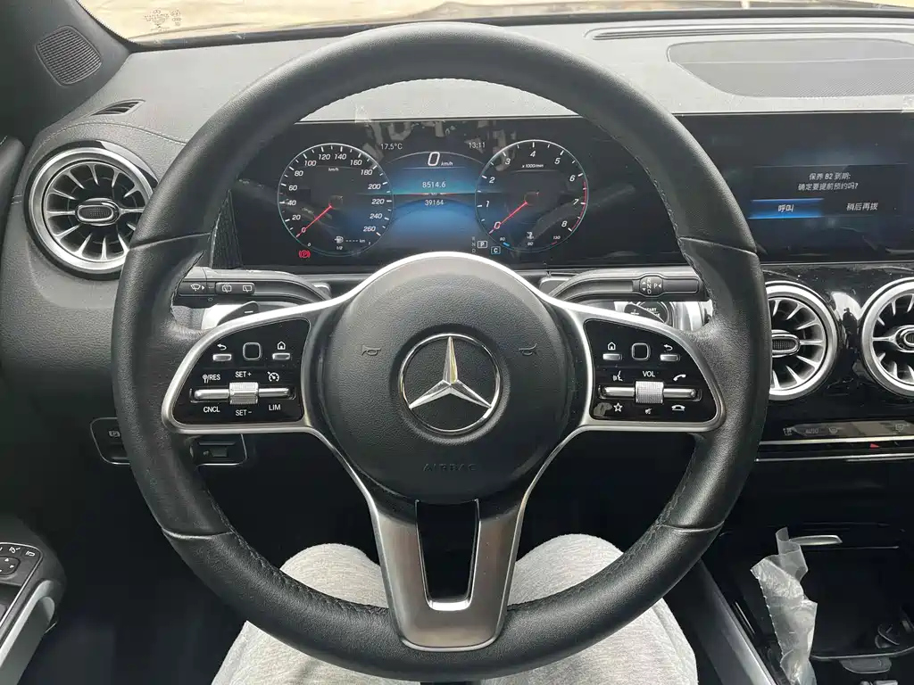 MERCEDES BENZ GLB 2022