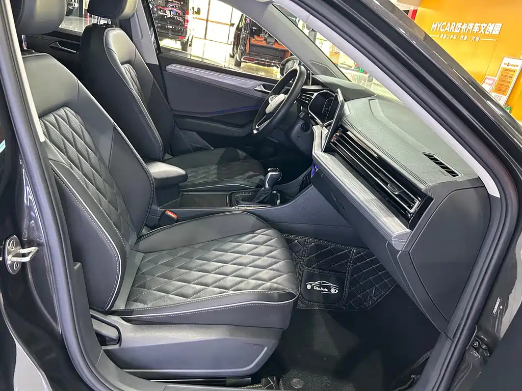 VOLKSWAGEN SAGITAR 2023
