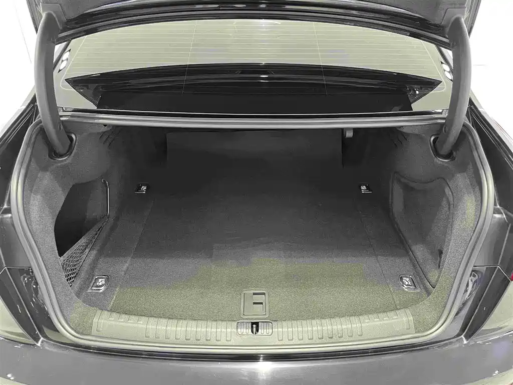 AUDI A6L 2022