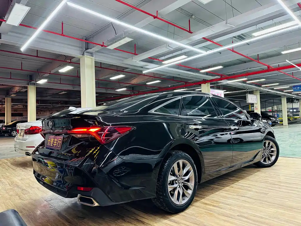 TOYOTA AVALON 2021