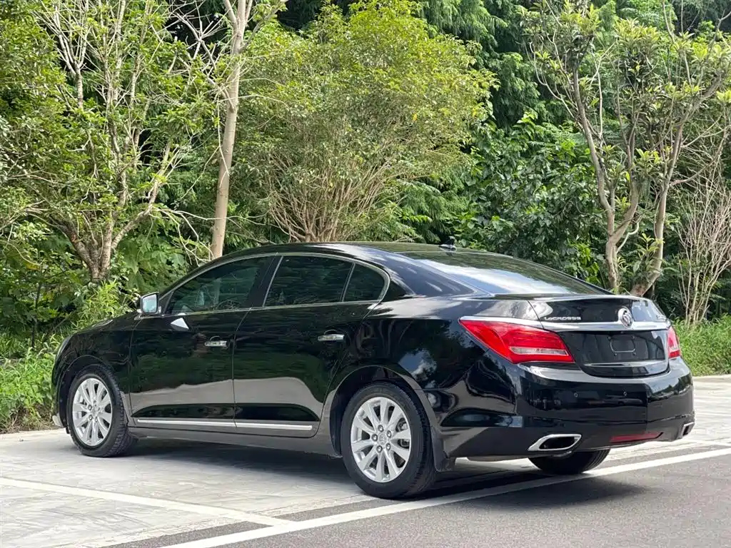 BUICK LACROSSE 2015