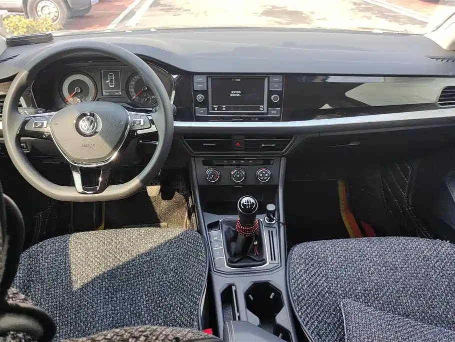 VOLKSWAGEN LAVIDA 2019