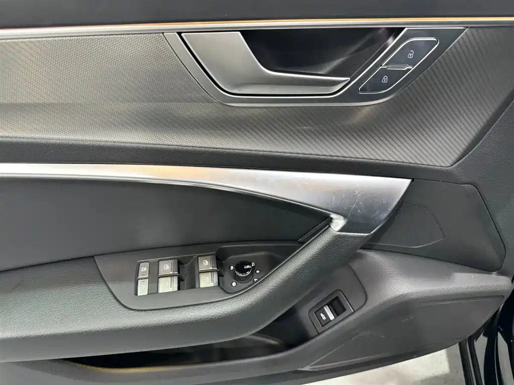 AUDI A6L 2023