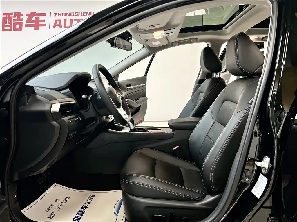 NISSAN TEANA 2023