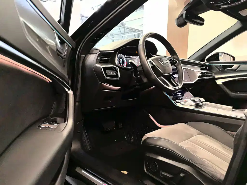 AUDI A6L 2021