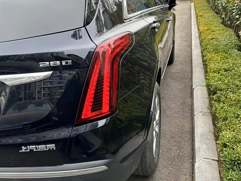 CADILLAC XT5 2022