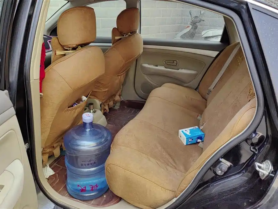 NISSAN SYLPHY 2014