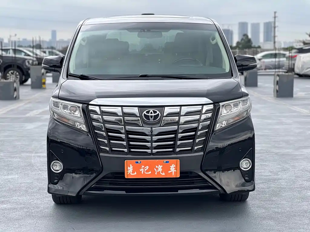 TOYOTA ALPHARD 2017