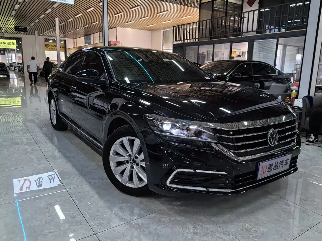 VOLKSWAGEN PASSAT 2021