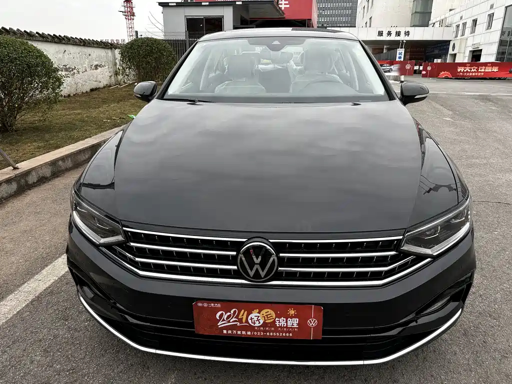 VOLKSWAGEN MAGOTAN 2023