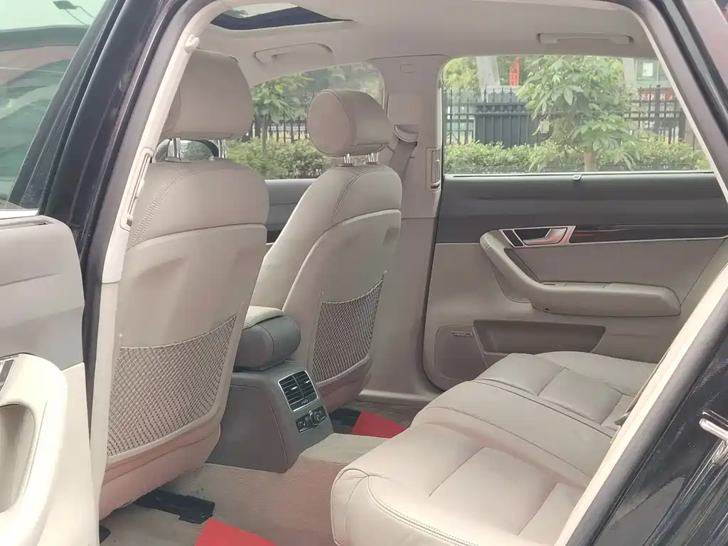 AUDI A6L 2010