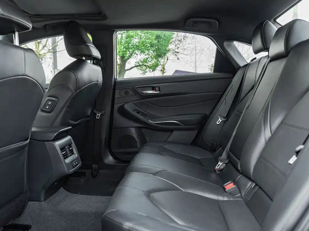 TOYOTA AVALON 2022
