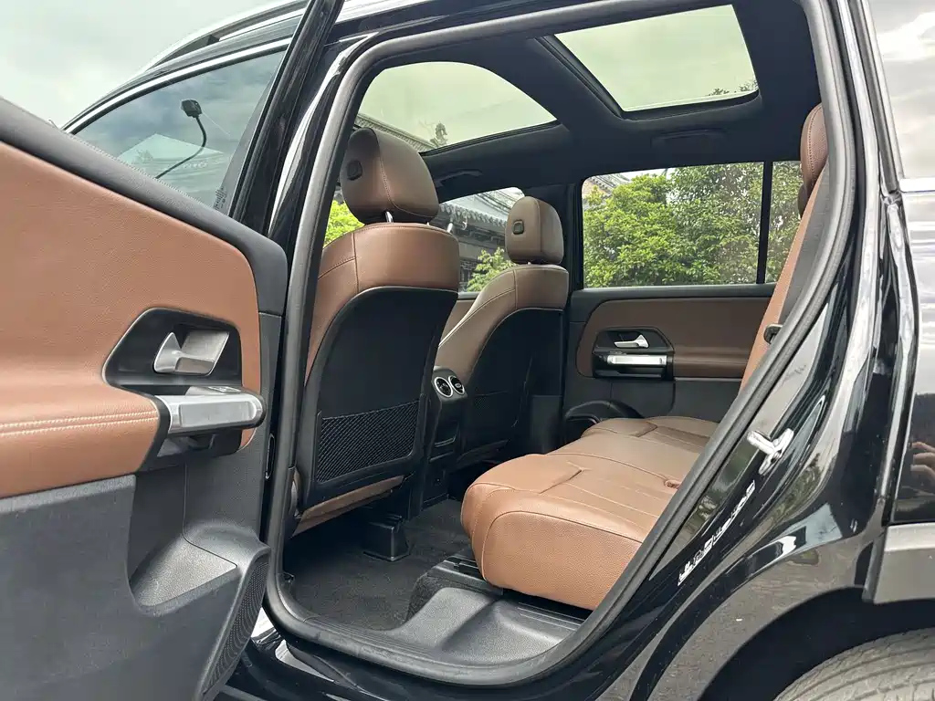 MERCEDES BENZ GLB 2022