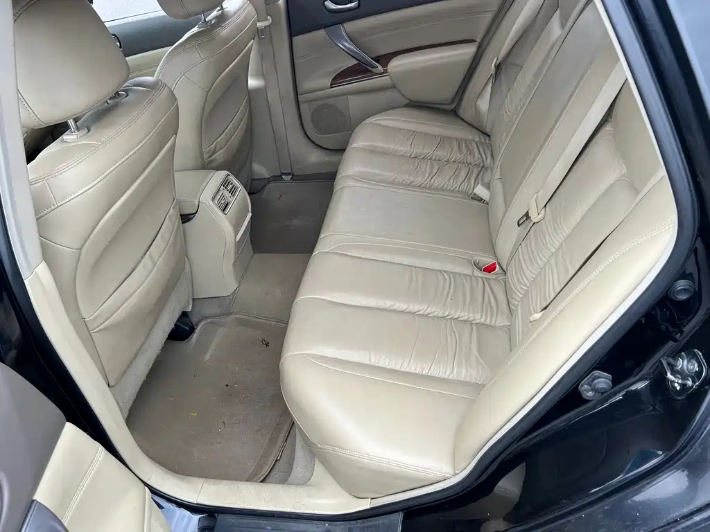 NISSAN TEANA 2012