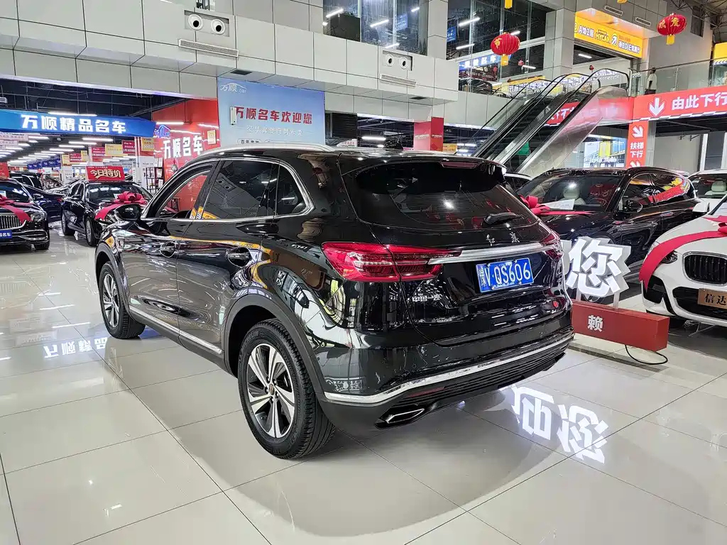 HONGQI HS5 2021