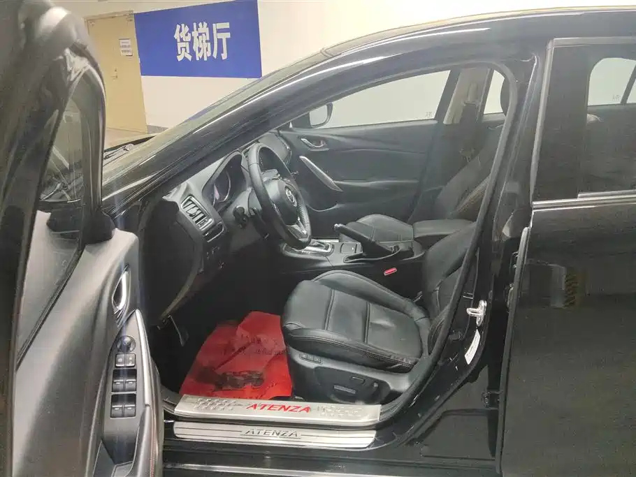MAZDA ATENZA 2015