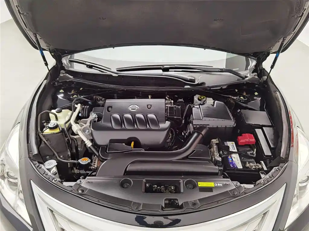 NISSAN TEANA 2014