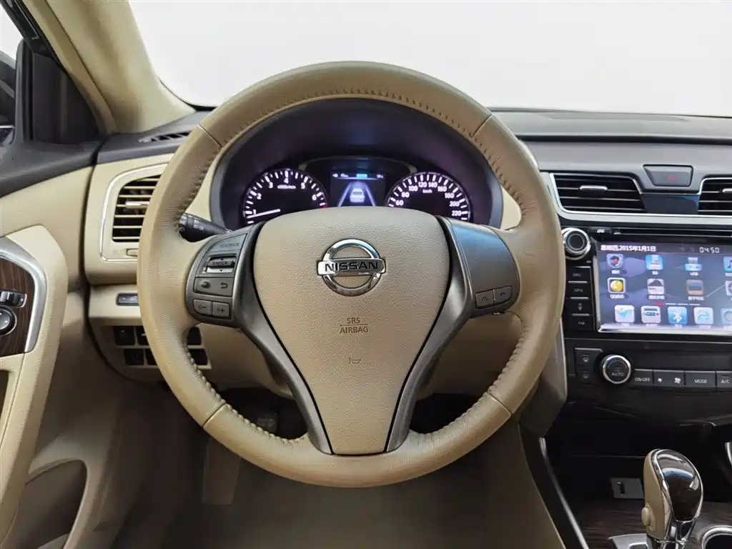 NISSAN TEANA 2014