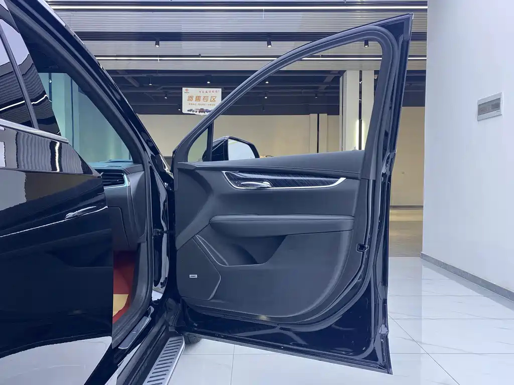 CADILLAC XT6 2022