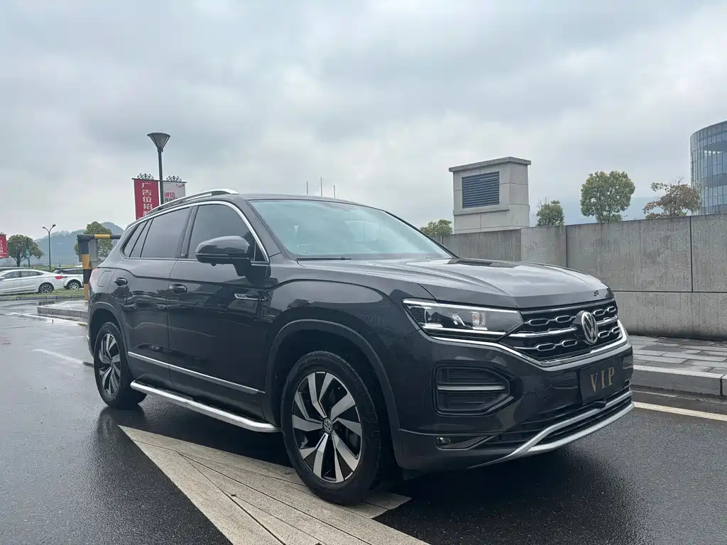 VOLKSWAGEN TAYRON 2021