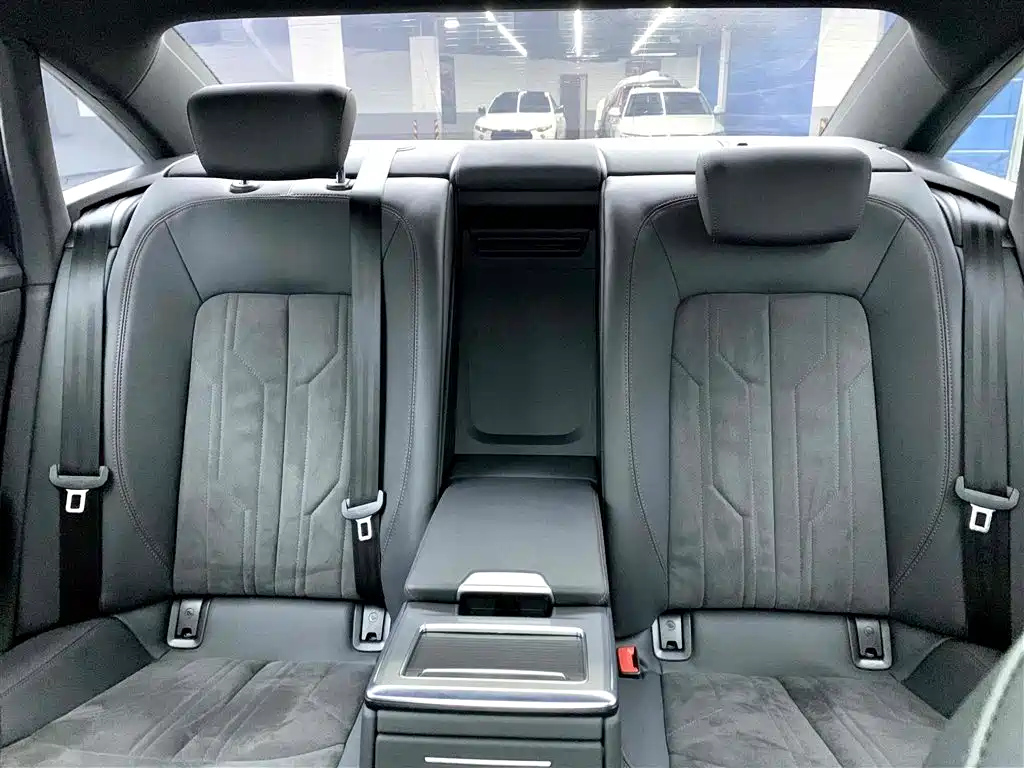 AUDI A6L 2023