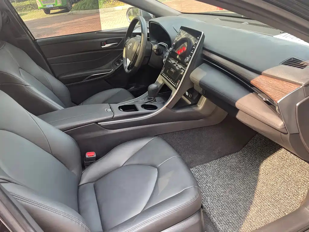 TOYOTA AVALON 2021