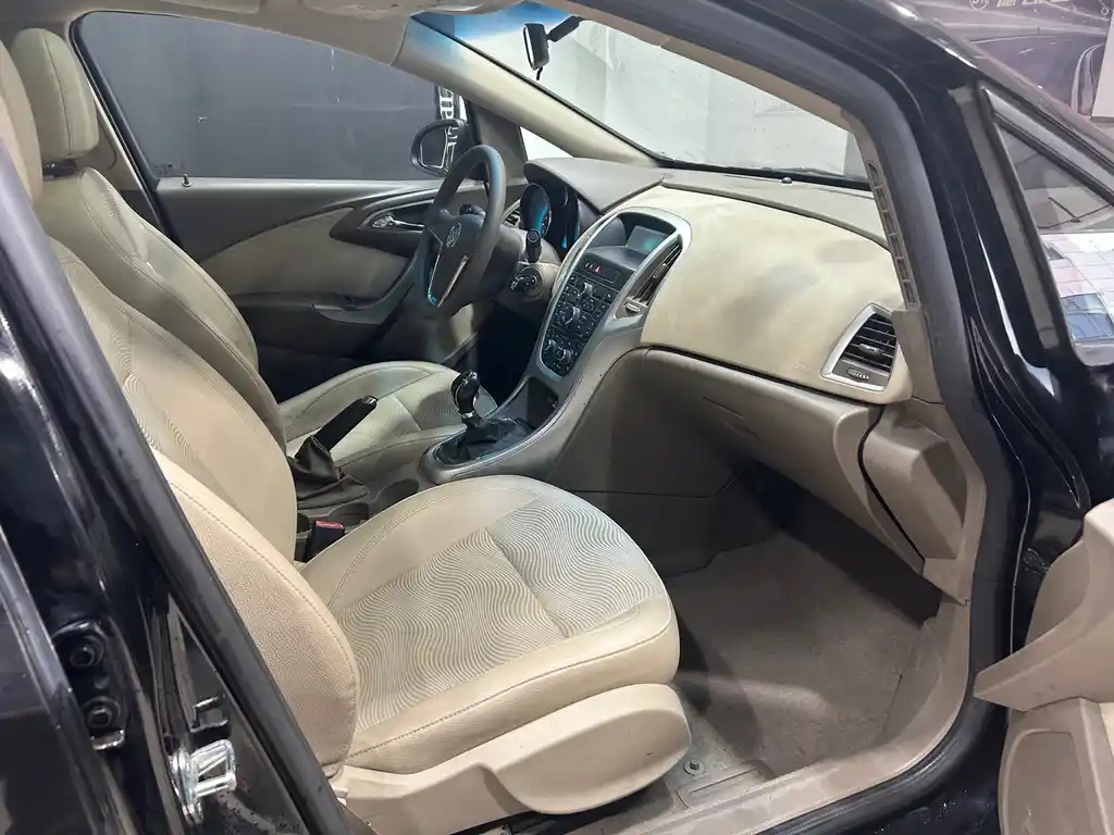 BUICK EXCELLE 2013