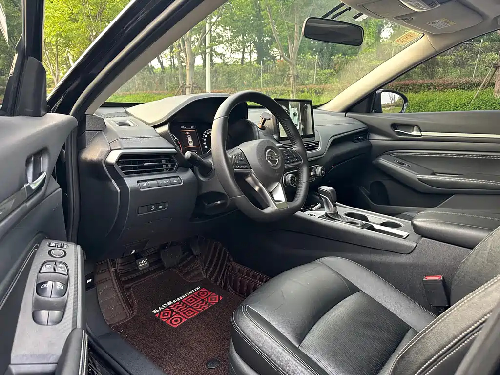 NISSAN TEANA 2019