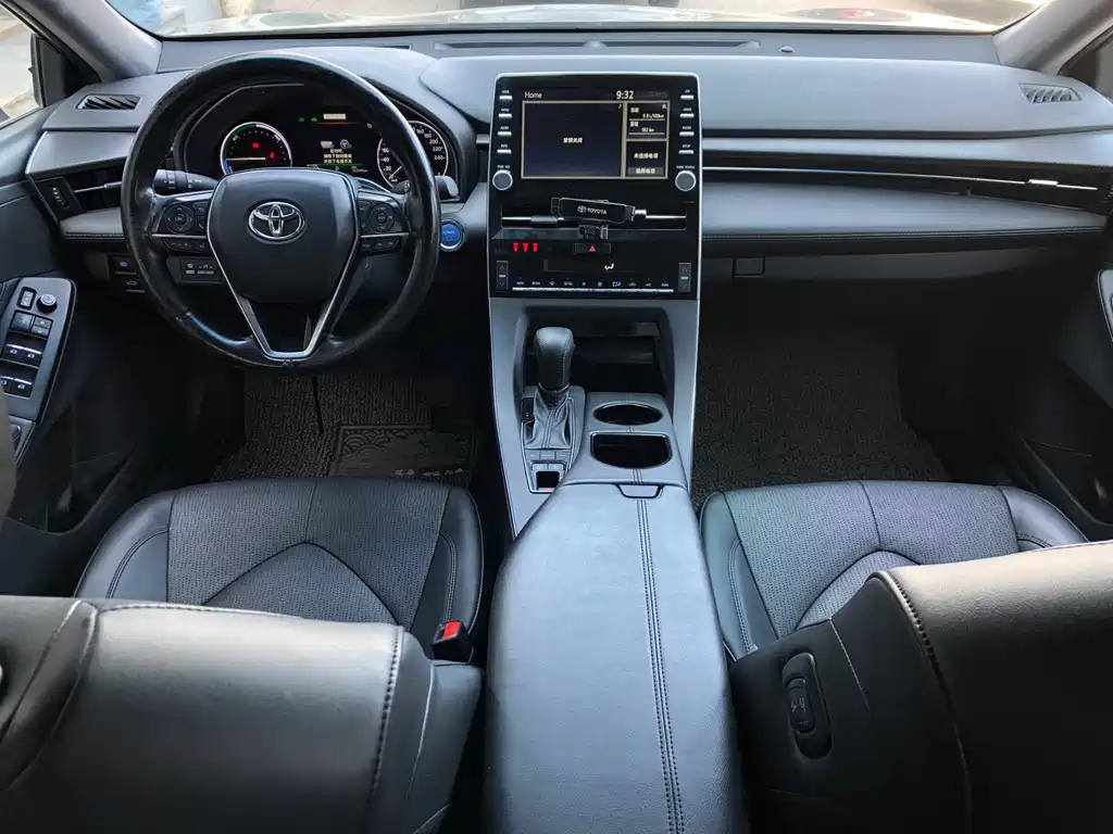 TOYOTA AVALON 2021