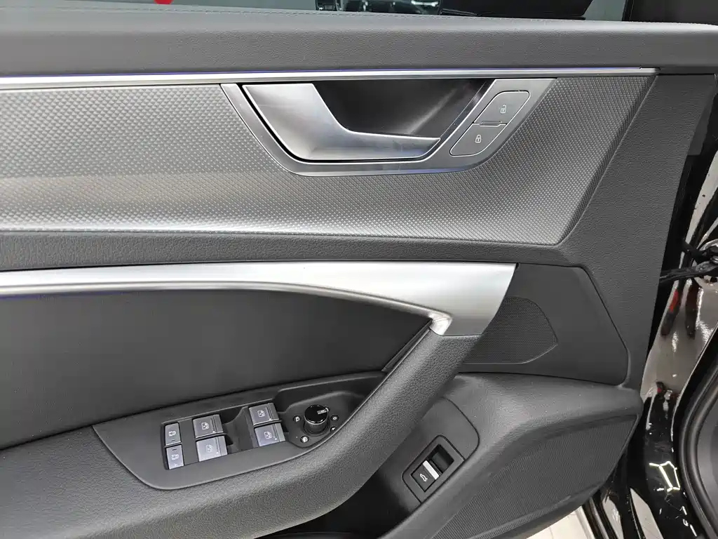 AUDI A6L 2024