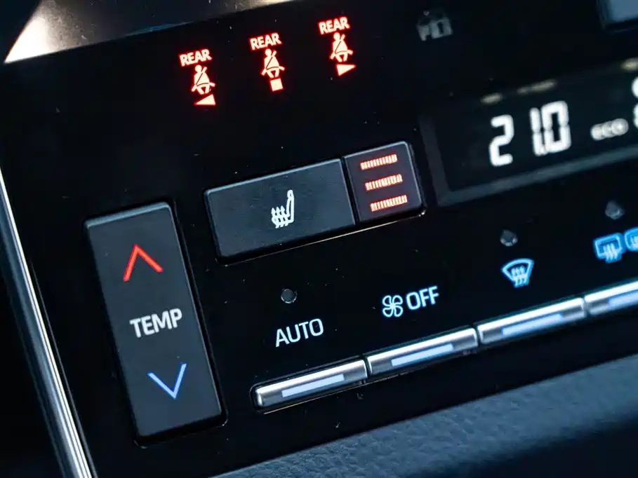 TOYOTA AVALON 2022