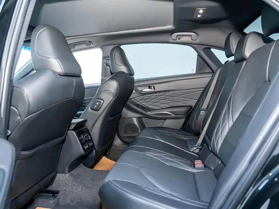 TOYOTA AVALON 2022