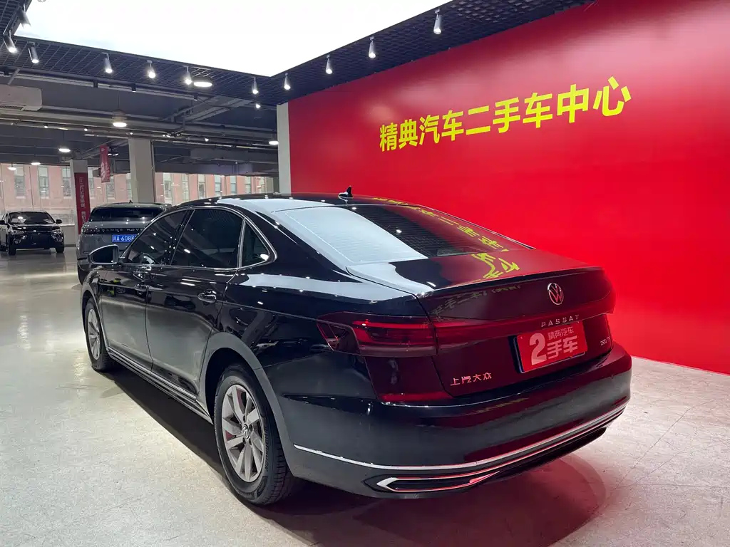 VOLKSWAGEN PASSAT 2022
