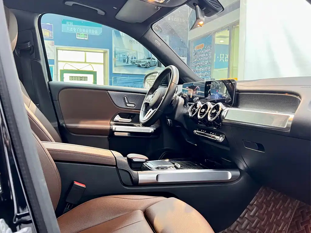 MERCEDES BENZ GLB 2020