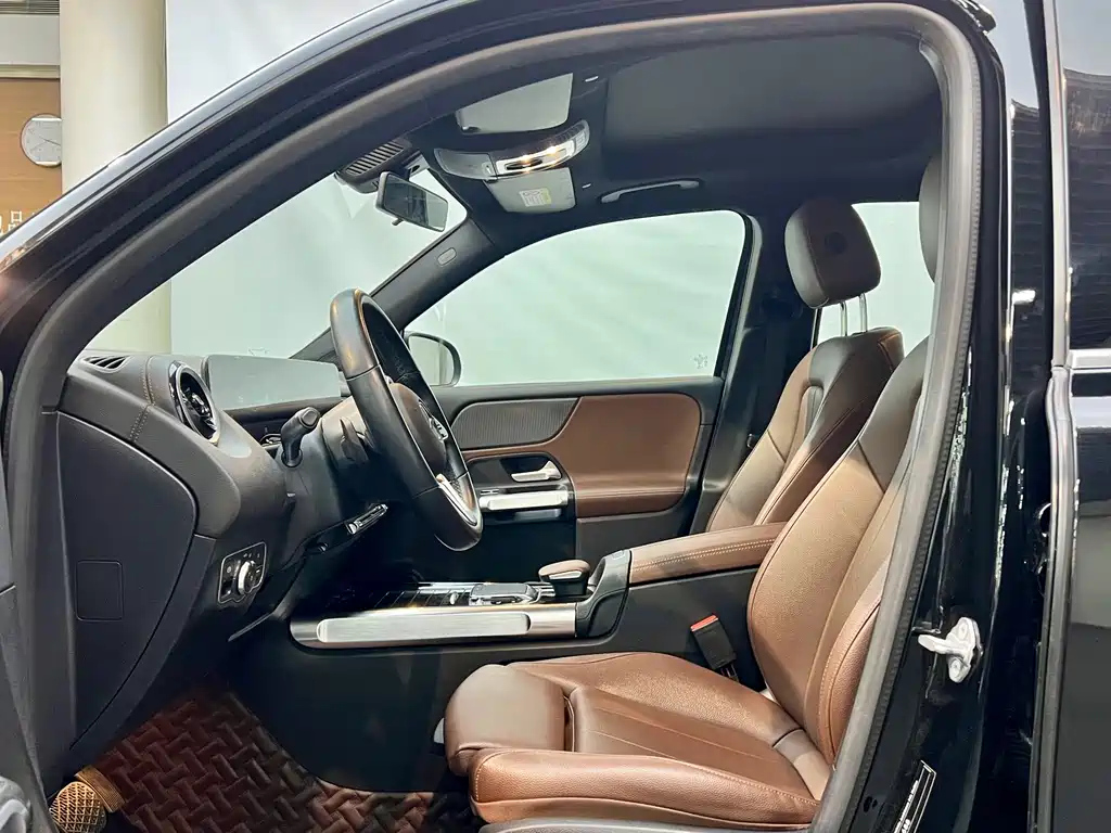 MERCEDES BENZ GLB 2020