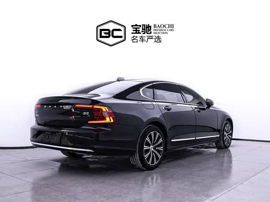 VOLVO S90 2021