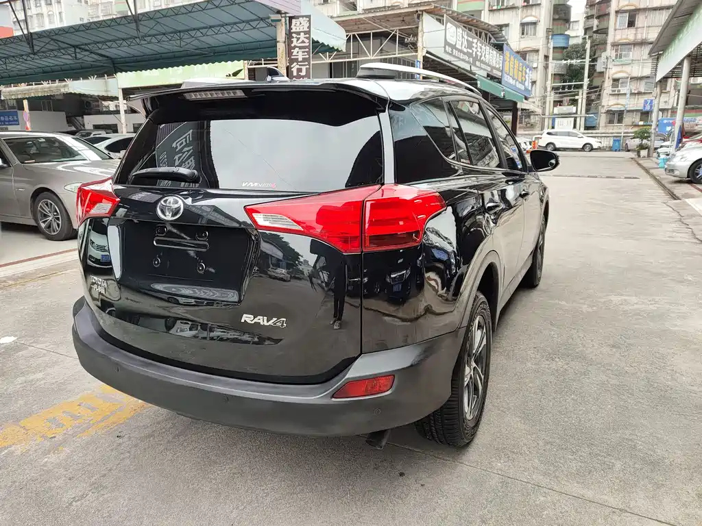 TOYOTA RAV4 RONGFANG 2015