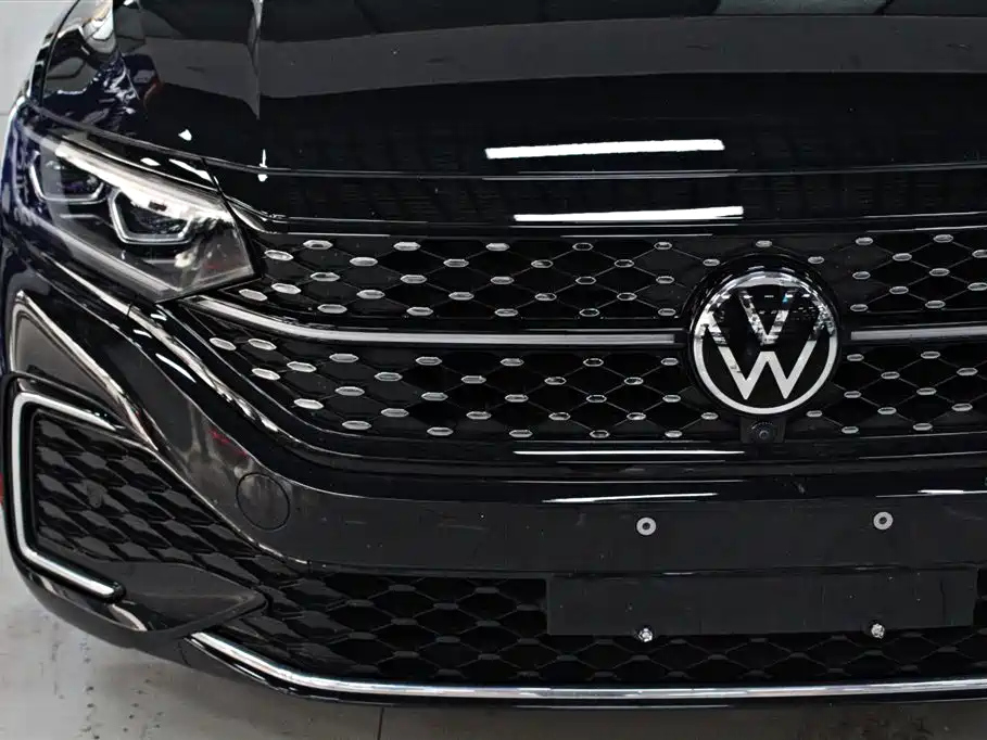 VOLKSWAGEN PASSAT 2022
