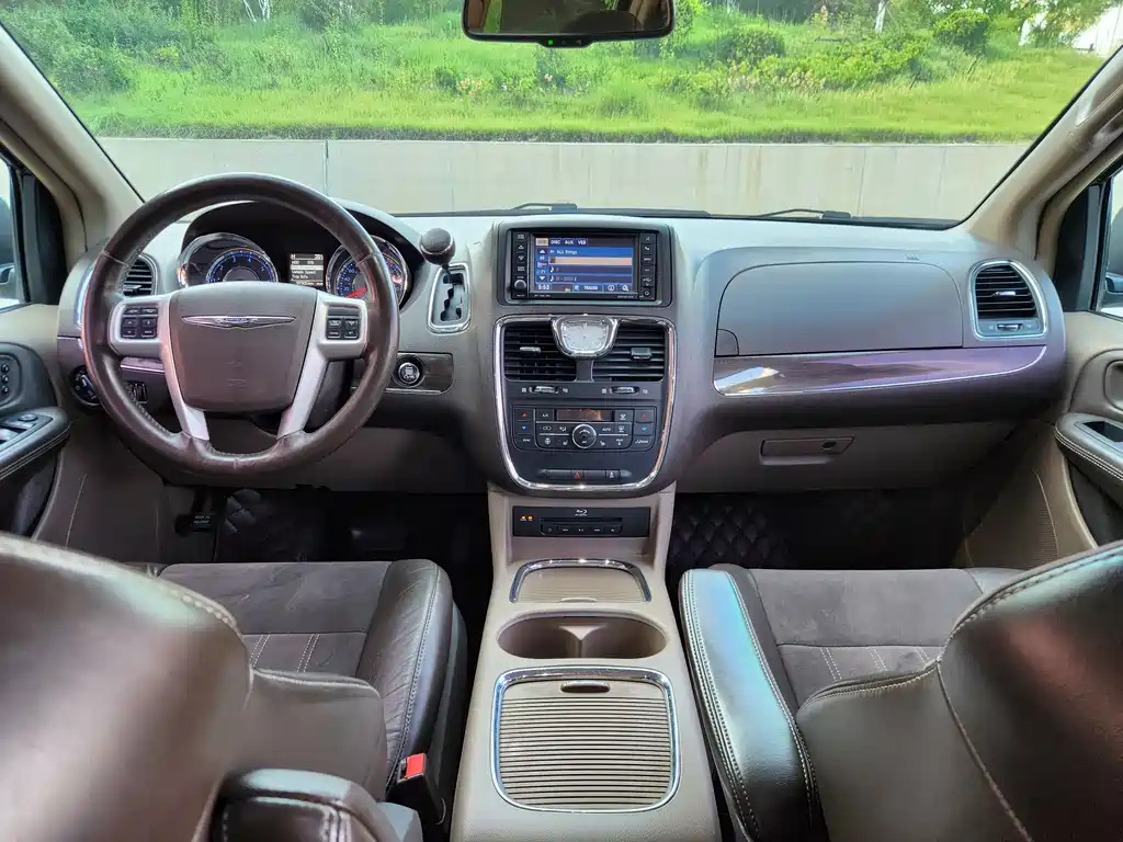 CHRYSLER OTHER 2017