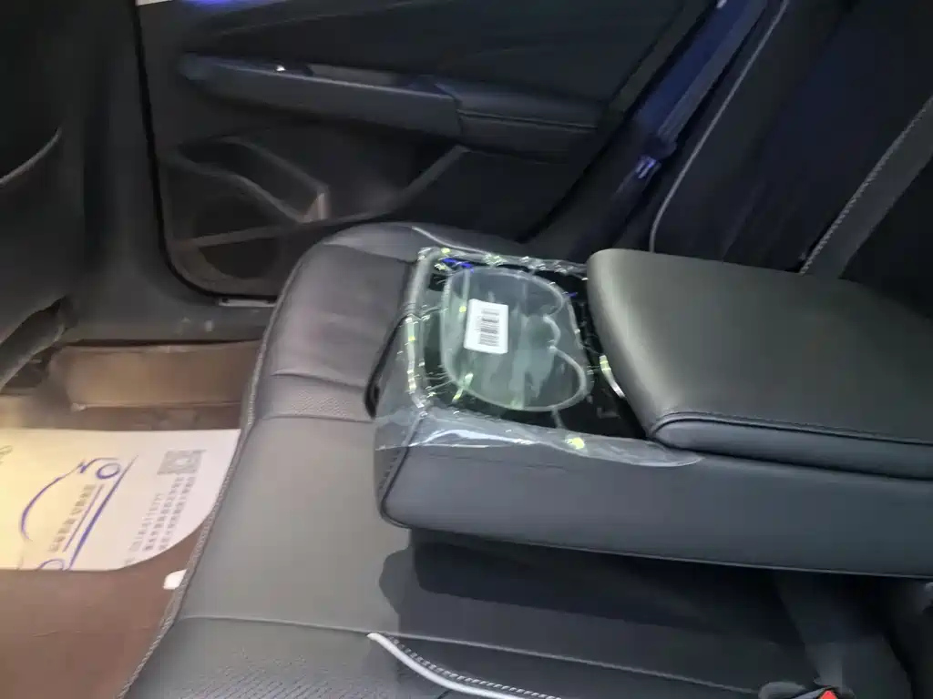 VOLKSWAGEN PASSAT 2022